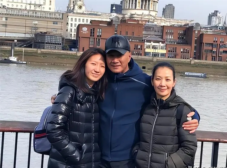 胡兵的老婆究竟是谁(胡兵的老婆究竟是谁啊) 胡兵的老婆究竟是谁(胡兵的老婆究竟是谁啊)
