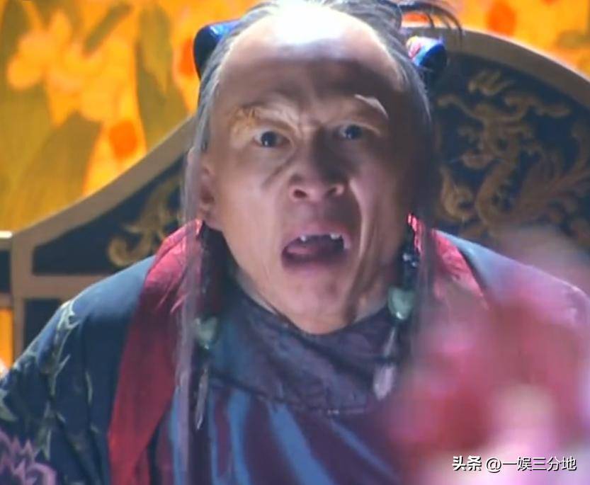 绝情谷吐枣核的女人(绝情谷吐枣核的女人是谁演的)
