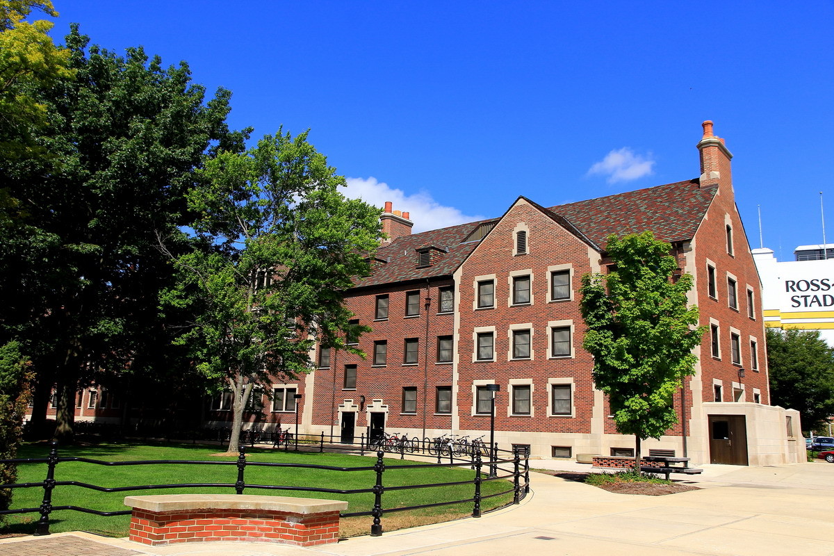 普渡大学(普渡大学美国排名)