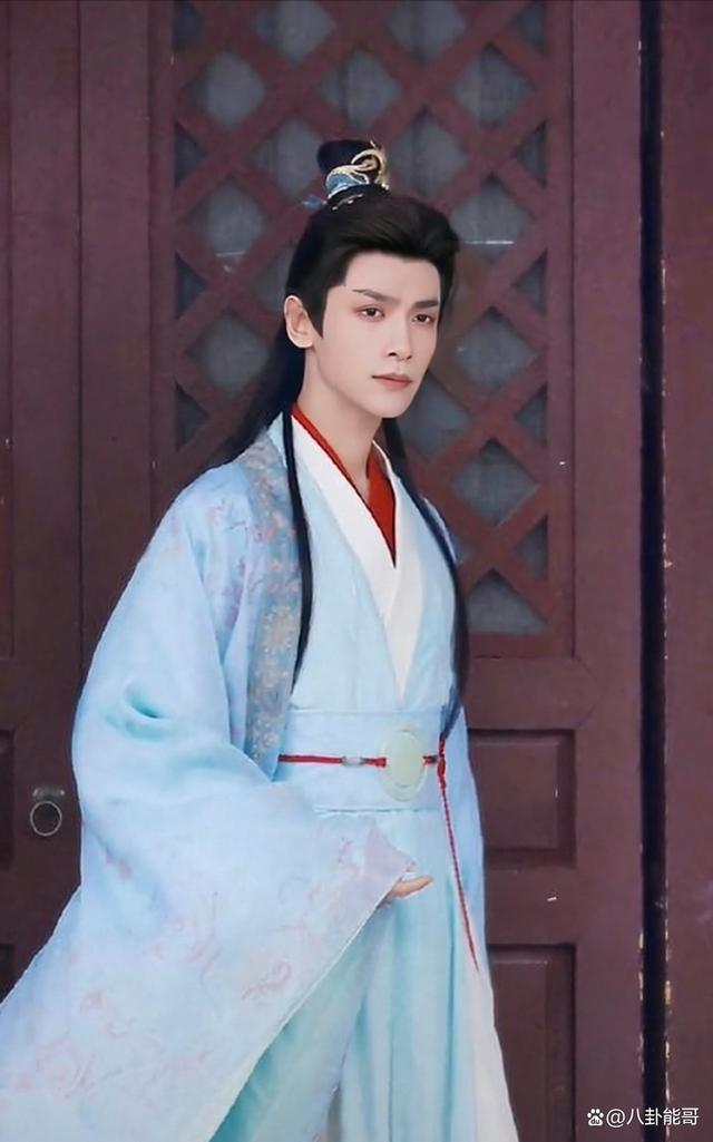 从戏曲大佬到天王巨星(从戏曲大佬到天王巨星TXT全本下载)