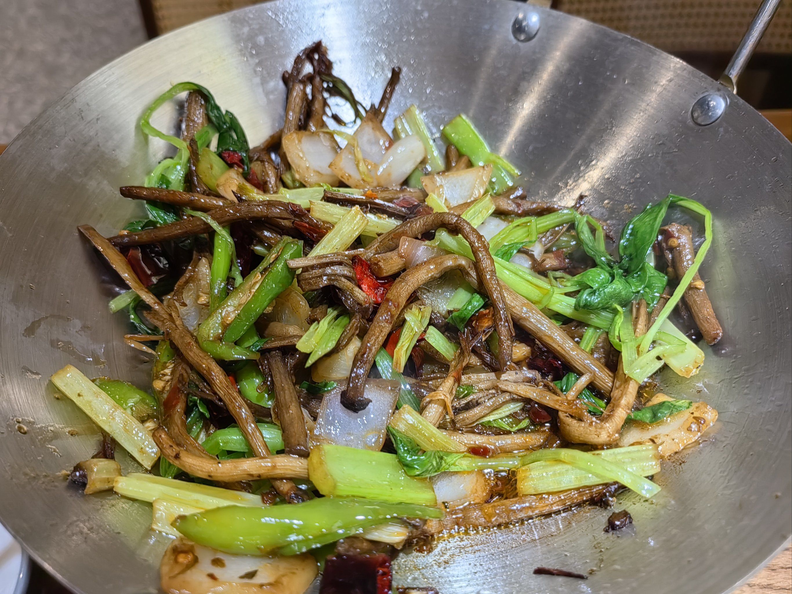 干茶树菇怎么做好吃(干茶树菇怎么做好吃又简单) 干茶树菇怎么做好吃(干茶树菇怎么做好吃又简单)