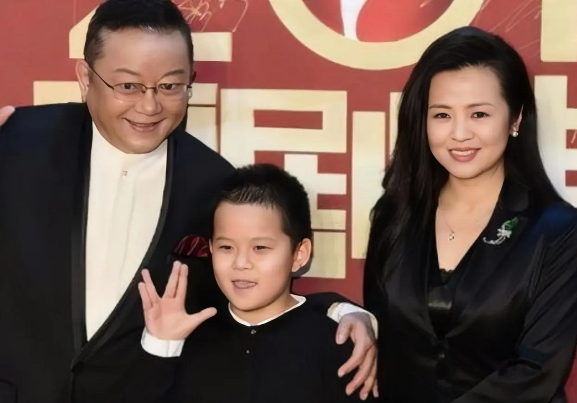 郑艳东的个人资料(演员郑艳东的个人资料) 郑艳东的个人资料(演员郑艳东的个人资料)