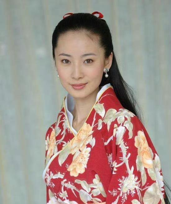 演员徐筠的老公(谢筠烨老师个人资料) 演员徐筠的老公(谢筠烨老师个人资料)