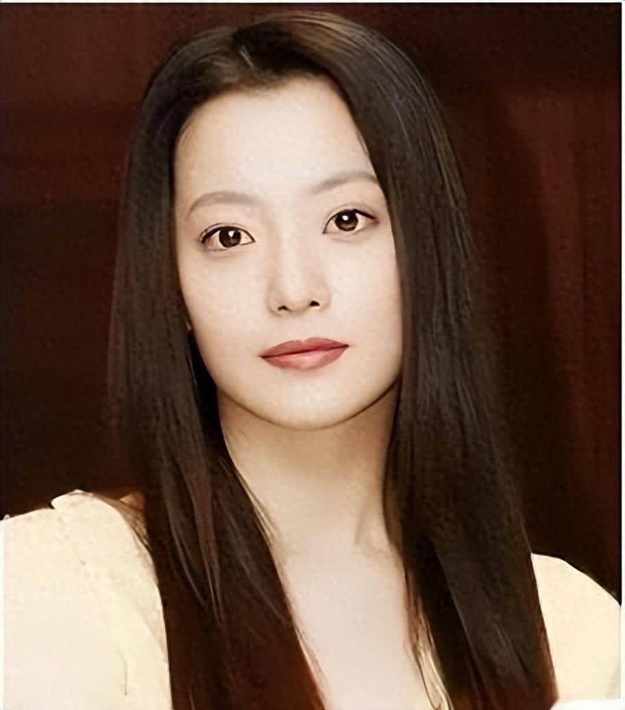 金喜善整容前后(金喜善现在在做什么) 金喜善整容前后(金喜善现在在做什么)